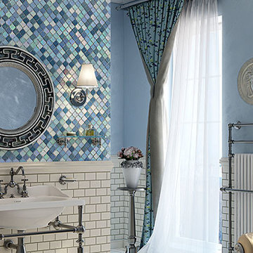 Traditional Blue & White Bathroom