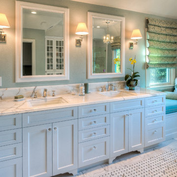 Traditional Calacatta Bathroom