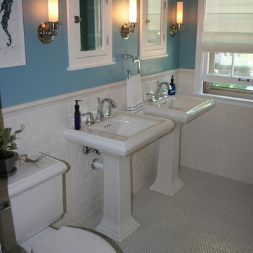 Traditional Ceramic Subway Tile Bathroom 001