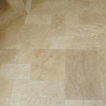 Traditional master bathroom , travertine lover master bathroom