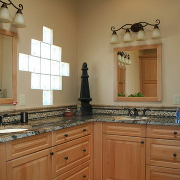 Traditional New Mexico Master Bath & Suite