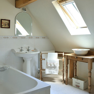 Traditional oak frame bathroom