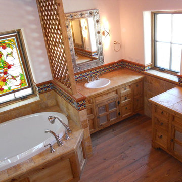 Traditional Santa Fe Bathroom