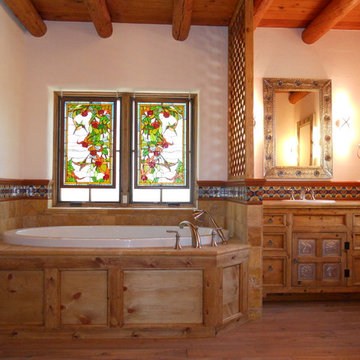 Traditional Santa Fe Bathroom