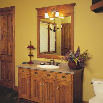 Traditional White Oak Bathroom Vanity