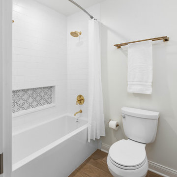 Transitional Hall Bath - Naperville, IL