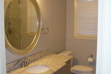 ヒューストンにあるトラディショナルスタイルのおしゃれな浴室の写真