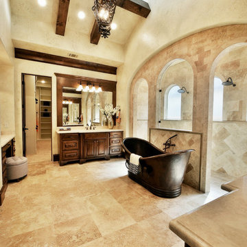 Tuscan Towne Lake Showcase