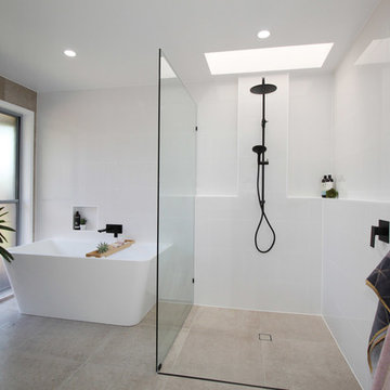 Twin Shower Rail in Black with Skylight