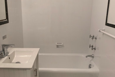 Example of a classic bathroom design in New York