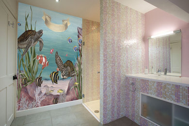 Ejemplo de cuarto de baño exótico de tamaño medio con paredes azules
