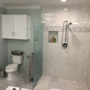 Unique tub/shower combo