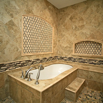 Up Scale Tub and Shower, Tiled Shower