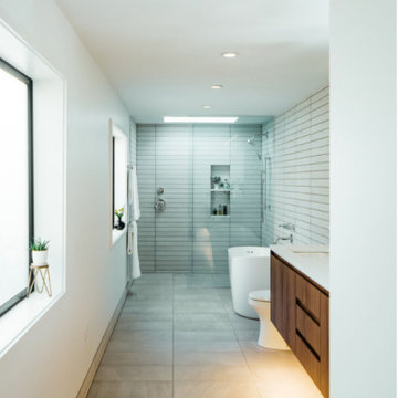 Updated Bathroom with Modern Features