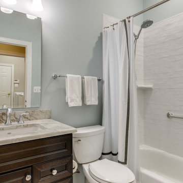Updated Traditional Family Room w/ Bath & Kitchen Remodel- Haymarket, VA
