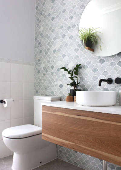 Midcentury Bathroom by Amanda Cullity Interiors
