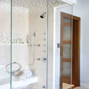 Vaulted Hamptons Blend Bathroom