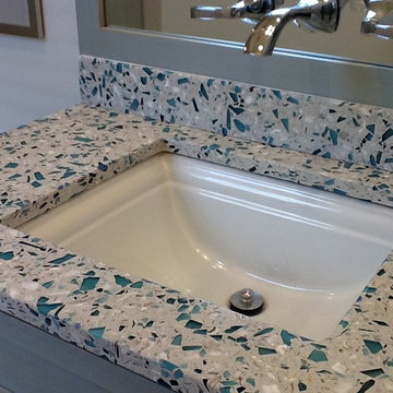 Vetrazzo Bretagne Blue Guest Bathroom