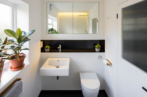 Contemporary Bathroom by Rees Architects