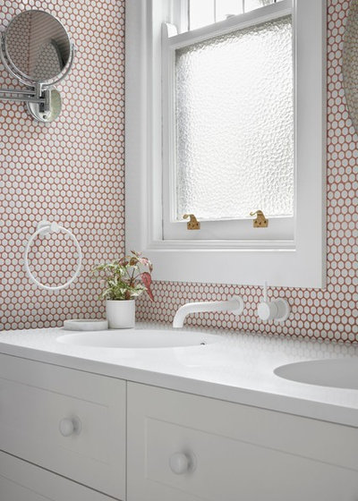 Midcentury Bathroom by smarterBATHROOMS+