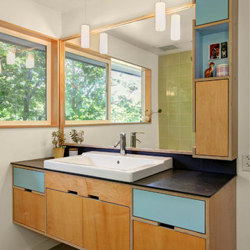 View Ridge - Modern Kitchen + Bath