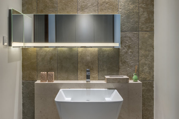 Contemporary Bathroom by Moriq