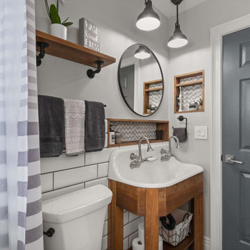 Vintage meets Industrial - Guest Bath