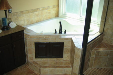 Inspiration for a timeless bathroom remodel in Kansas City