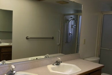 Example of a bathroom design in Boise