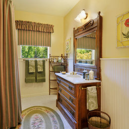https://www.houzz.com/photos/walnut-creek-farmhouse-victorian-bathroom-san-francisco-phvw-vp~1296333