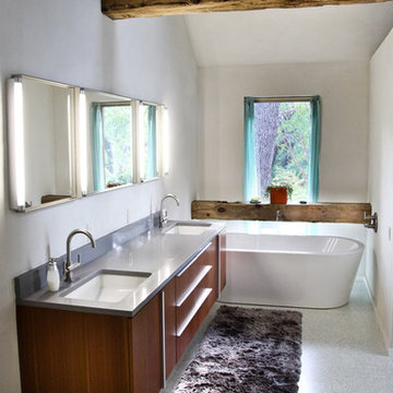 Walnut Hill Residence - Master Bathroom