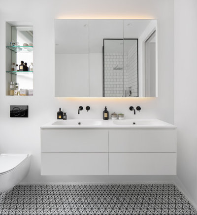 Scandinavian Bathroom by EMR Architecture