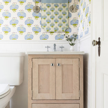Wellesley Cape Bathroom