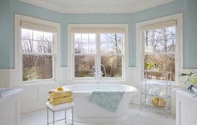 4 Secrets to a Shiny-Clean Bathtub