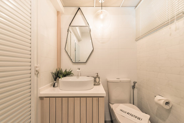 Scandinavian Bathroom by Mr Shopper Studio