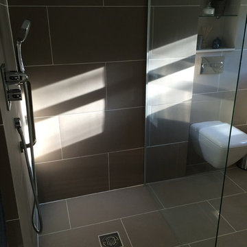 Wheelchair accessible shower room