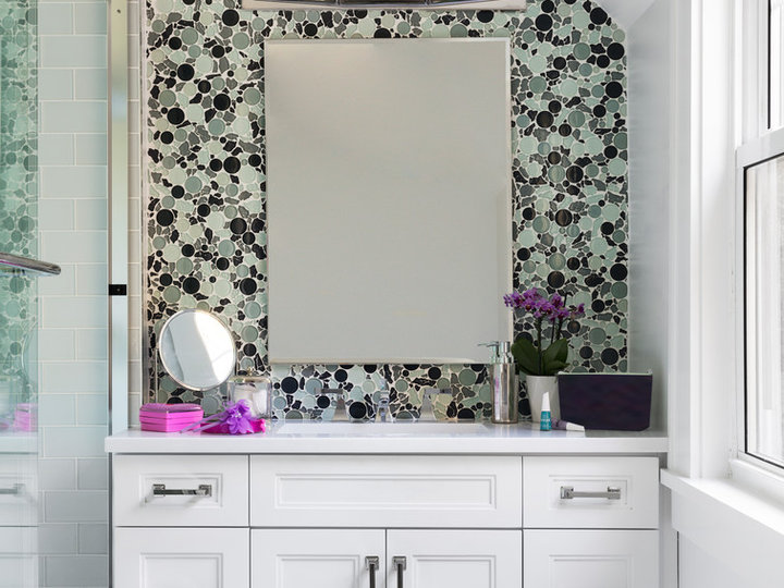 Contemporary Bathroom - Bathroom