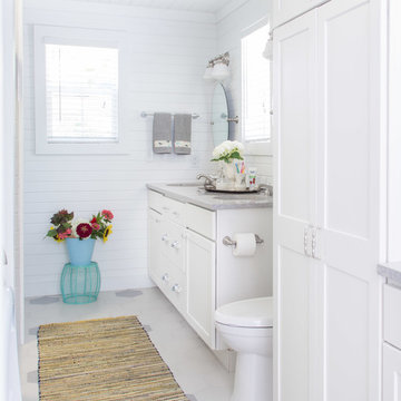 White Cottage Bathroom