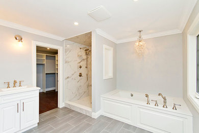 Inspiration for a transitional master bathroom remodel in Toronto