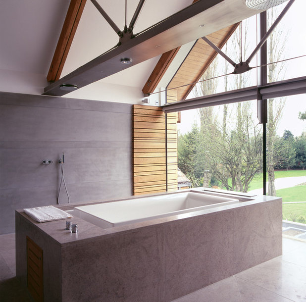 Contemporary Bathroom by Reid Architects