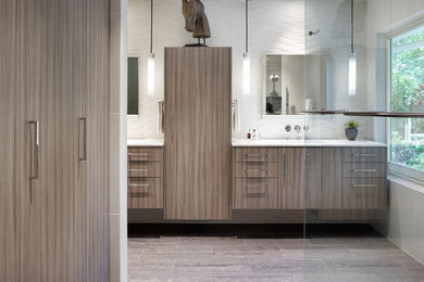 Bathroom - modern bathroom idea in Atlanta