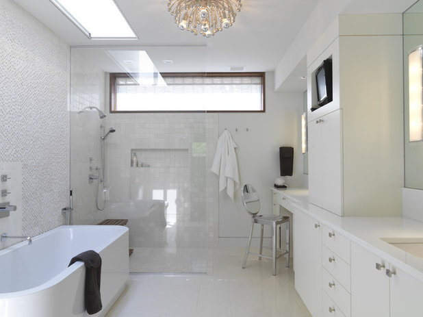 Contemporary Bathroom by Ziger|Snead Architects