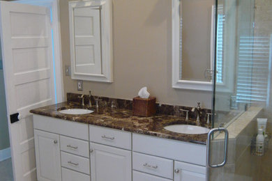 Inspiration for a timeless bathroom remodel in Richmond