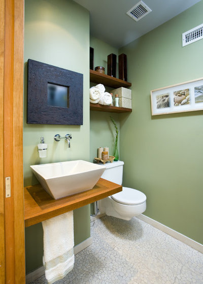 Contemporary Bathroom by Erica Islas  / EMI Interior Design, Inc.