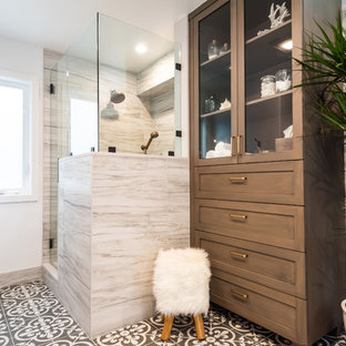 Inspiration for a coastal bathroom remodel in Los Angeles