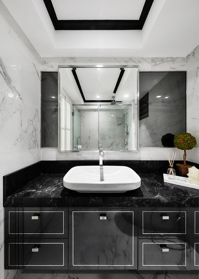 Modern Bathroom by akiHAUS Design Studio