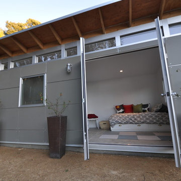 10x18 Satellite Guest Room