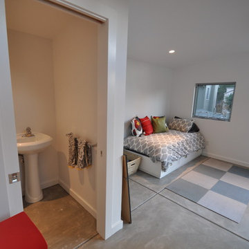 10x18 Satellite Guest Room