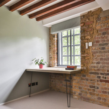 2 bedroom flat renovation in a converted river-side Wapping warehouse, Matt