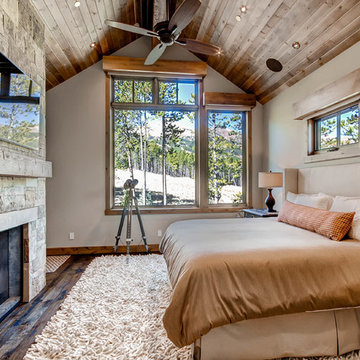 422 Timber Trail - Master Bedroom